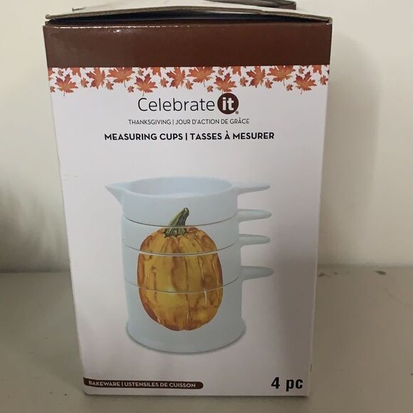 NWOT CELEBRATE IT MEASURING‎ CUPS 4 PIECES - Picture 2 of 5